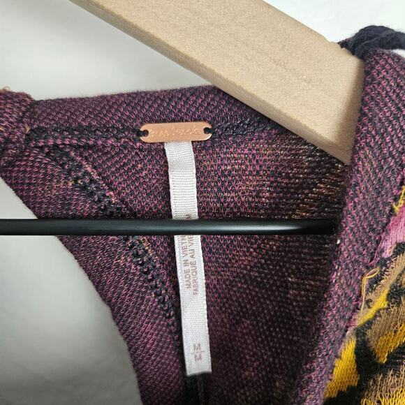 Free People No‎ Ordinary Top Jaquard Sweatshirt M Black Purple Floral Cropped - Picture 9 of 12